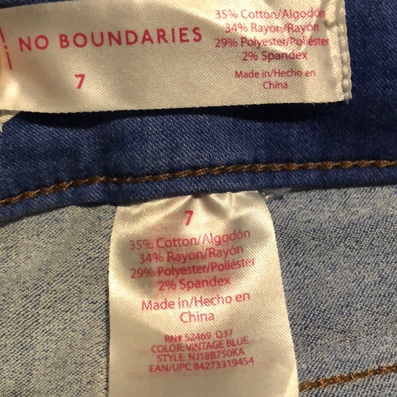 Shorts - Picture 3 of 3